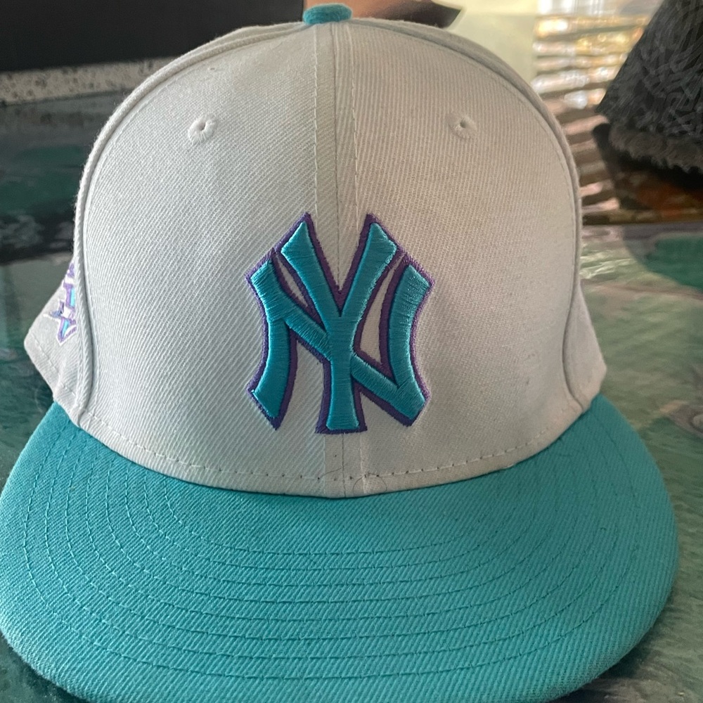 Mens White and Teal Cap
